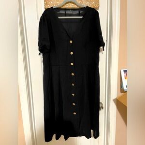 Plus Size black button down w/ gold buttons